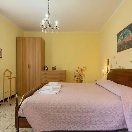 Sweet Honey By Halldis Apartment Dongo
